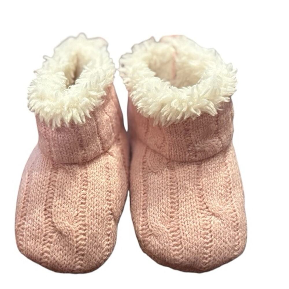 NWT 0-3M Baby CashSoft Cozy Sweater Booties-Pink